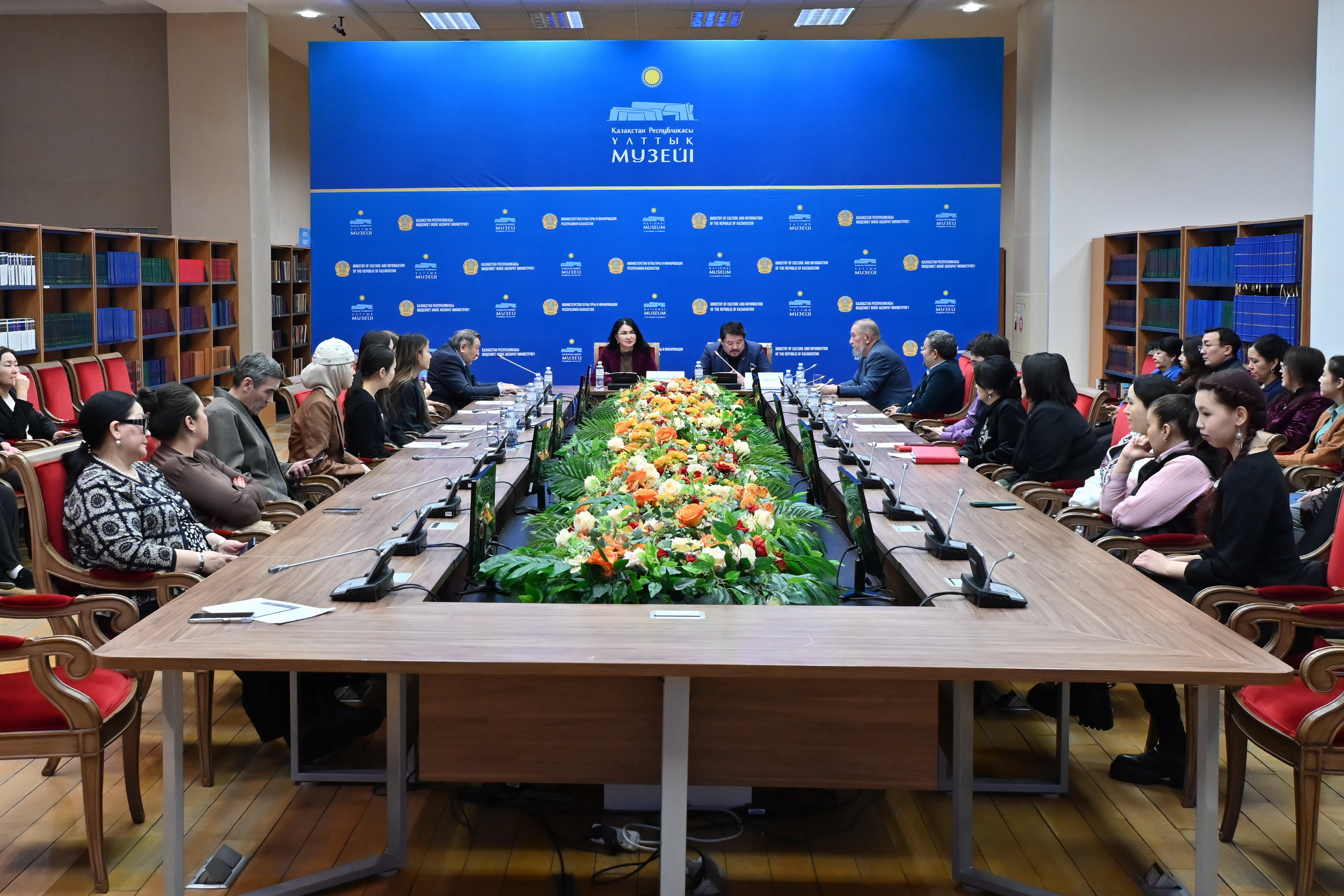A round table discussion «The Constitution as a Guarantee of a Bright Future» was held 