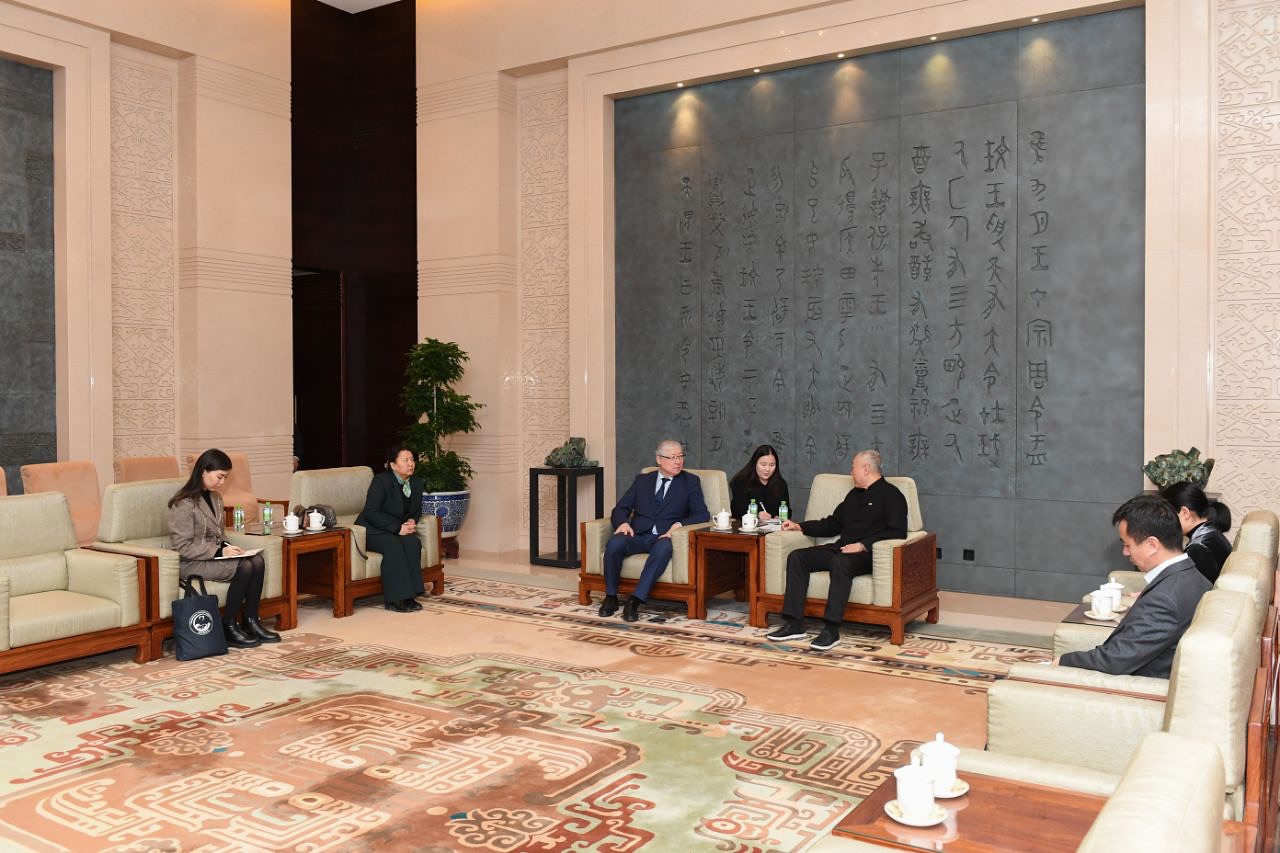 eaders of National Museums of Kazakhstan and China Hold Meeting